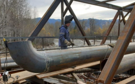 В Байкальске заканчивается восстановление канализационного коллектора, повреждённого паводком