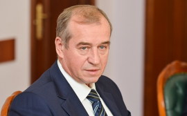 Губернатор Левченко будет отдавать часть повышенной зарплаты в благотворительный фонд