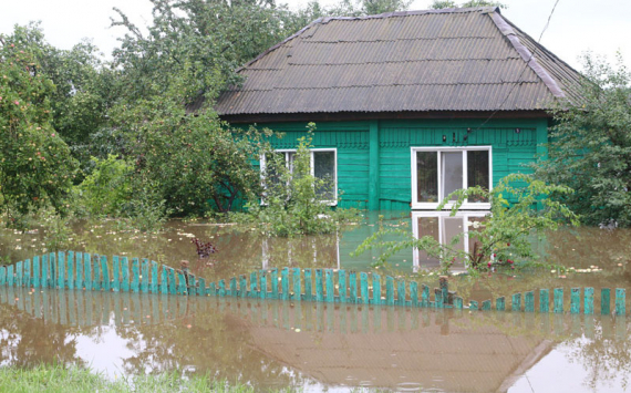 Левченко пообещал новое жилье всем гражданам, утратившим свои дома вследствие паводка