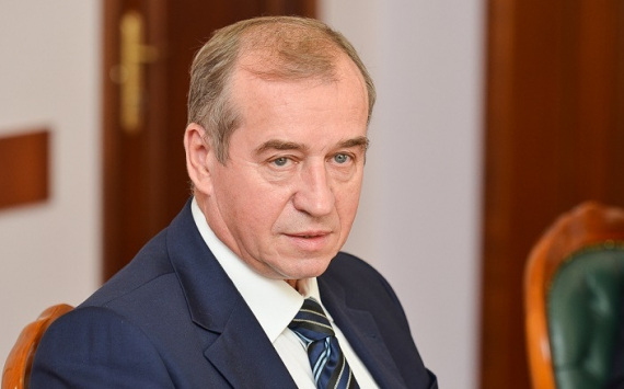Губернатор Левченко будет отдавать часть повышенной зарплаты в благотворительный фонд