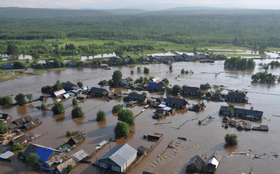 Кобзев потребовал восстановить социальные объекты, пострадавшие от наводнения, до 9 августа