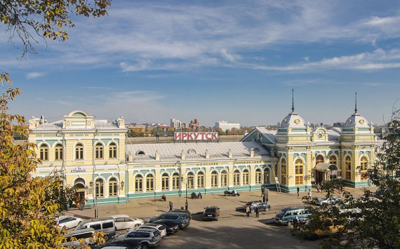 Песков оценил возможность переноса столицы в Иркутск