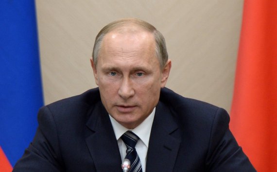 Путин назвал наращивание инвестиций политической задачей