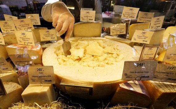 Эксперты: РФ через два года откажется от импортного сыра